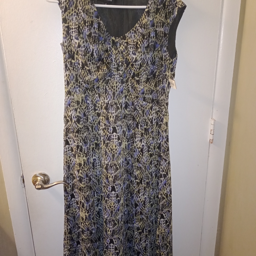 Elegant Multicolor Patterned Dress